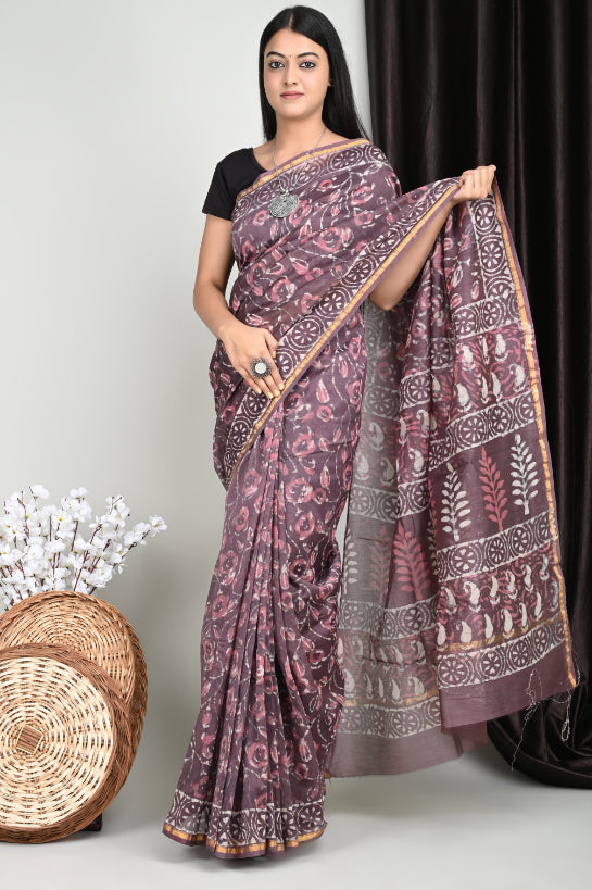 Handmade Opulence: Chanderi Silk Sarees Drenched in Opulent Style