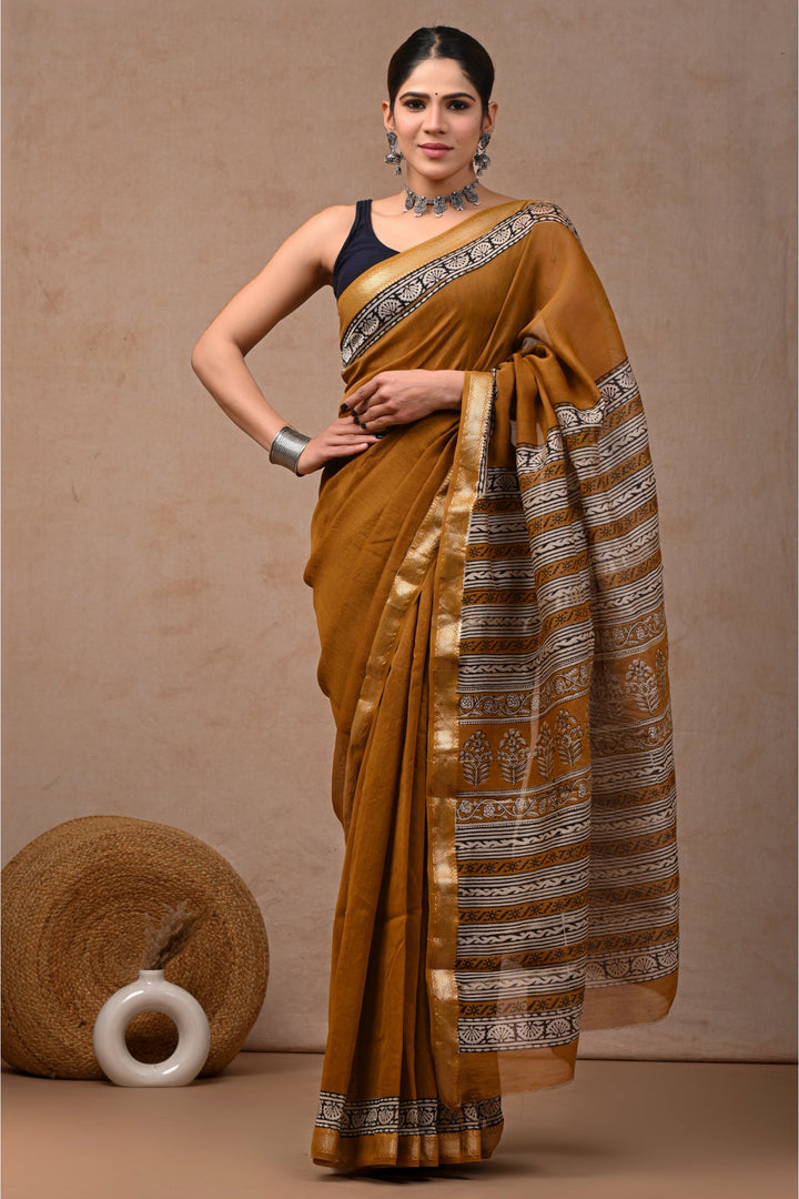 Rich Ethnic Legacy captured in Ethnic Maheshwari Silk Sari